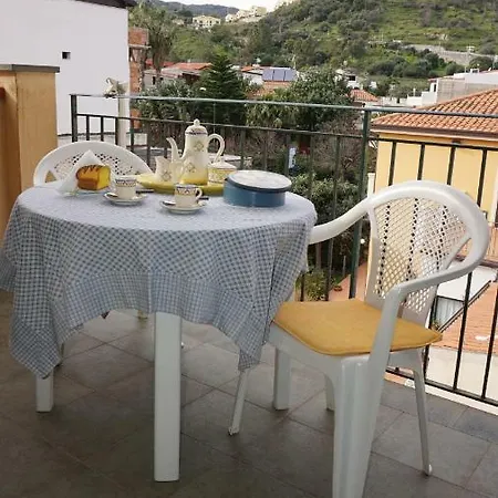 Maison Du Mer Lägenhet SantʼAlessio Siculo